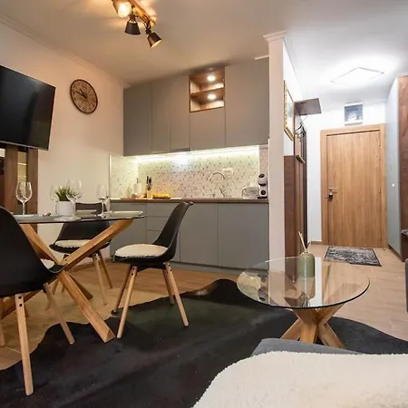 Bella - Suncana Dolina Apartment *